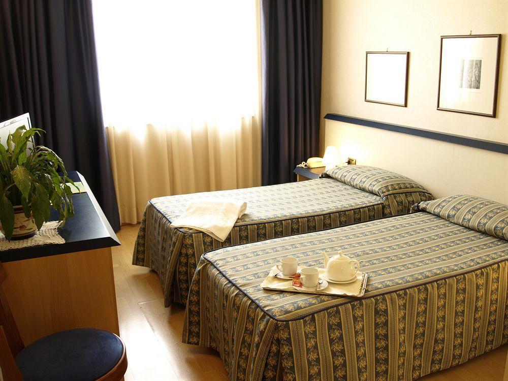 Hotel Alberi Lecco Εξωτερικό φωτογραφία